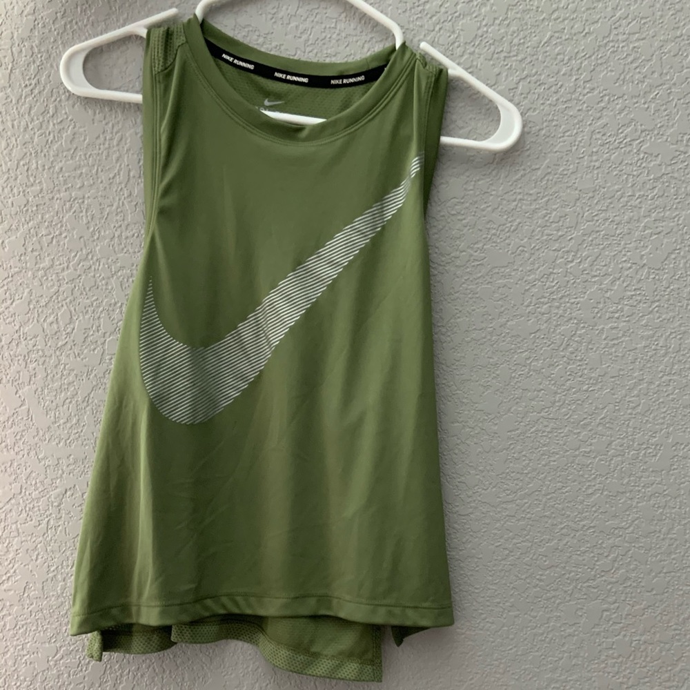 nike tank top